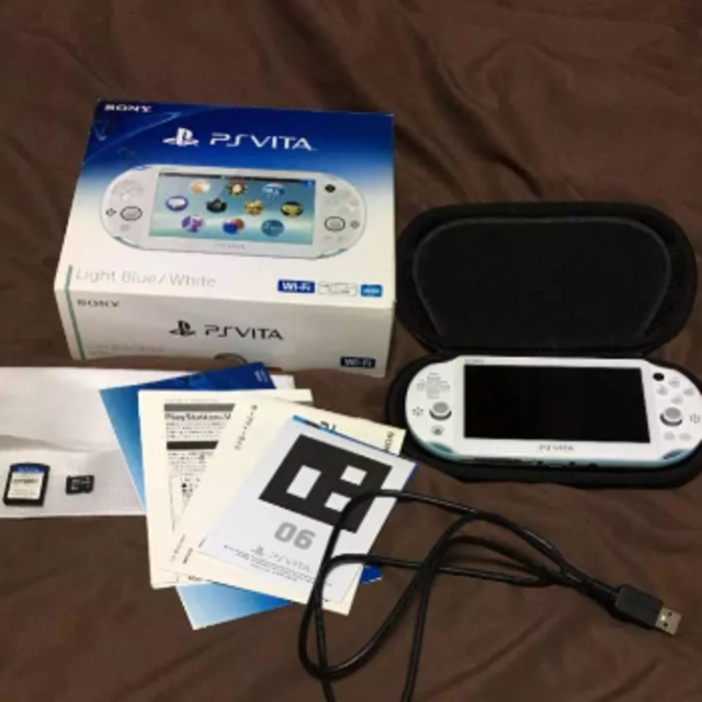 PSVITA ソフト、ハードケースつき