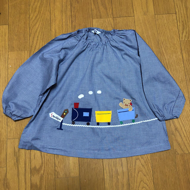 familiar(ファミリア)のファミリアスモック キッズ/ベビー/マタニティのキッズ服男の子用(90cm~)(その他)の商品写真