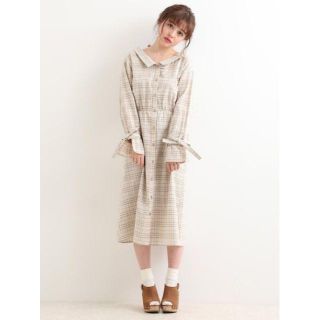 マジェスティックレゴン(MAJESTIC LEGON)のMAJESTIC LEGON☆新品♪リボン付きキャンディ袖＊ガーリーシャツワンピ(ロングワンピース/マキシワンピース)