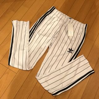 アディダス(adidas)の新品♡adidas originals パンツ Mサイズ(カジュアルパンツ)