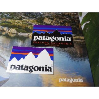 パタゴニア(patagonia)の定番ロゴ2枚☆パタゴニア patagonia 黒白　ステッカー(その他)