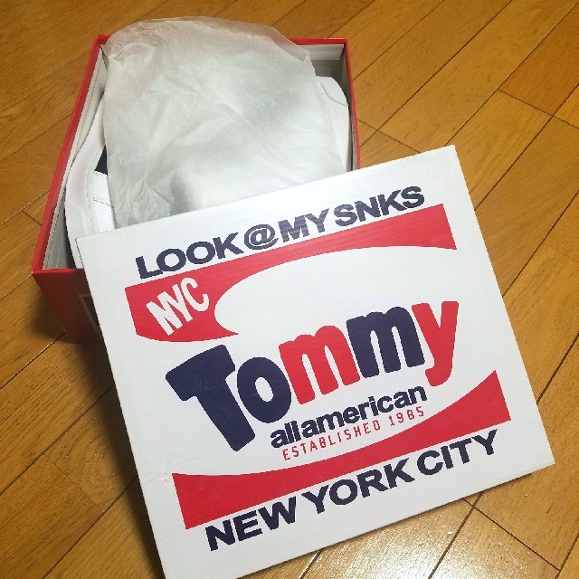 TOMMY(トミー)の(ほぼ美品！箱付き)TOMMY スニーカー白 レディースの靴/シューズ(スニーカー)の商品写真