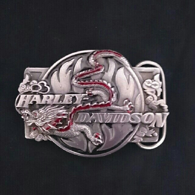 Harley Davidson(ハーレーダビッドソン)の売り尽くしサマーセール  ハーレーレッドドラゴンバックルベルト メンズのファッション小物(ベルト)の商品写真