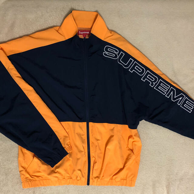 Supreme(シュプリーム)のL Supreme split track jacket 17ss 袖ロゴ  メンズのジャケット/アウター(ナイロンジャケット)の商品写真