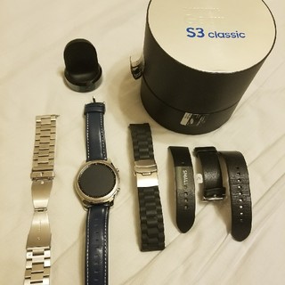 サムスン(SAMSUNG)のgalaxy gear s3 classic 美品(腕時計(デジタル))
