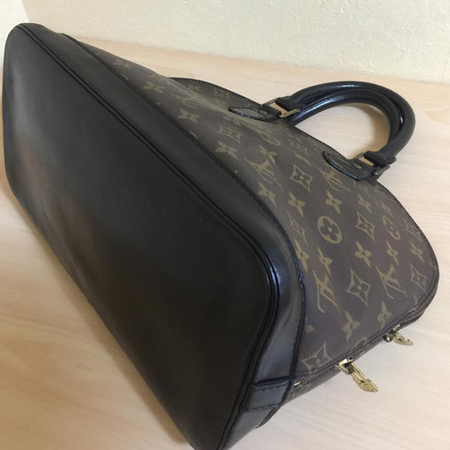 LOUIS VUITTON(ルイヴィトン)の本物 ルイヴィトン アルマ カスタムNo3 美品 レディースのバッグ(ハンドバッグ)の商品写真