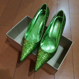 新品　M　ラメラメ　グリーン　パンプス👠(ハイヒール/パンプス)