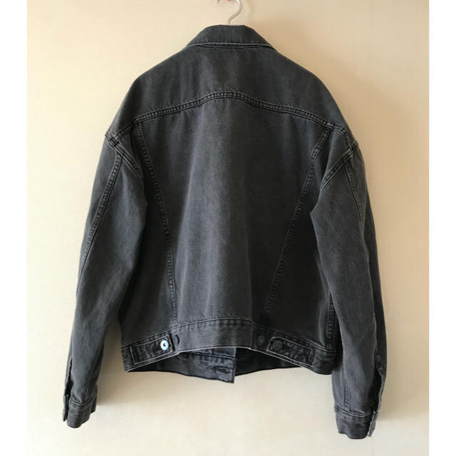 adidas(アディダス)の【新品 未使用】 yeezy season5 JEAN JACKET INK メンズのジャケット/アウター(ブルゾン)の商品写真