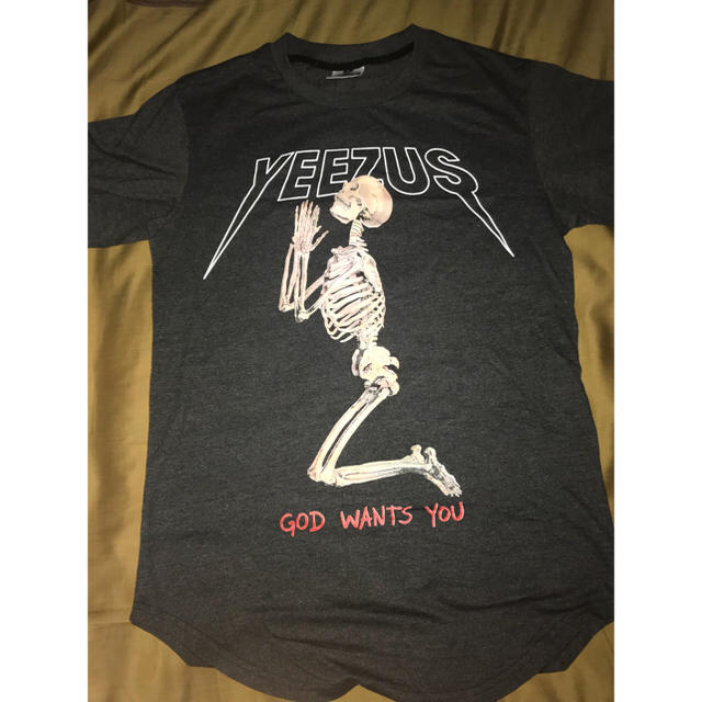 yeezus サイズL メンズのトップス(Tシャツ/カットソー(半袖/袖なし))の商品写真