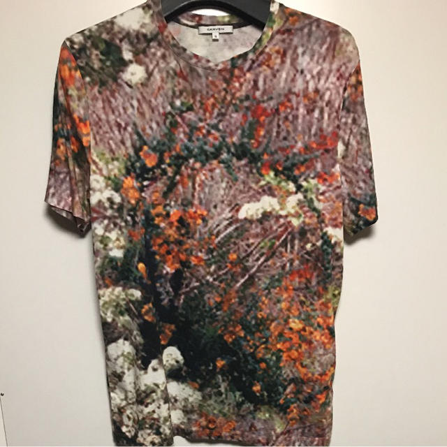 CARVEN(カルヴェン)のcarven フローラルTシャツ メンズのトップス(Tシャツ/カットソー(半袖/袖なし))の商品写真