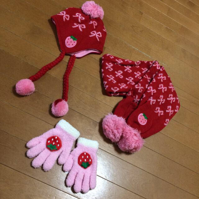 claire's(クレアーズ)の値下げクレアーズ☆キッズ三点セット キッズ/ベビー/マタニティのキッズ服女の子用(90cm~)(その他)の商品写真