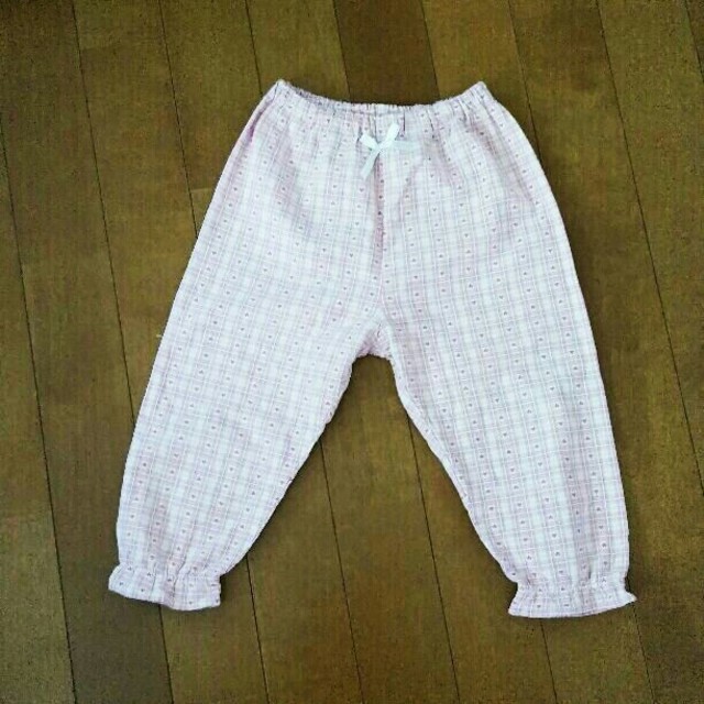 西松屋(ニシマツヤ)の80サイズ。女の子パジャマ。 キッズ/ベビー/マタニティのベビー服(~85cm)(パジャマ)の商品写真