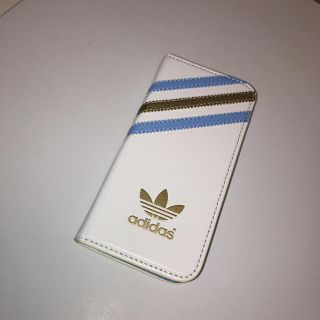 アディダス Iphone Se Iphoneケースの通販 33点 Adidasのスマホ 家電 カメラを買うならラクマ