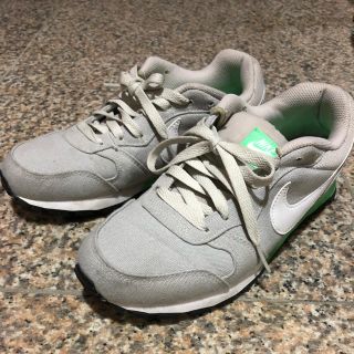 ナイキ(NIKE)のナイキ スニーカー 24.5(スニーカー)