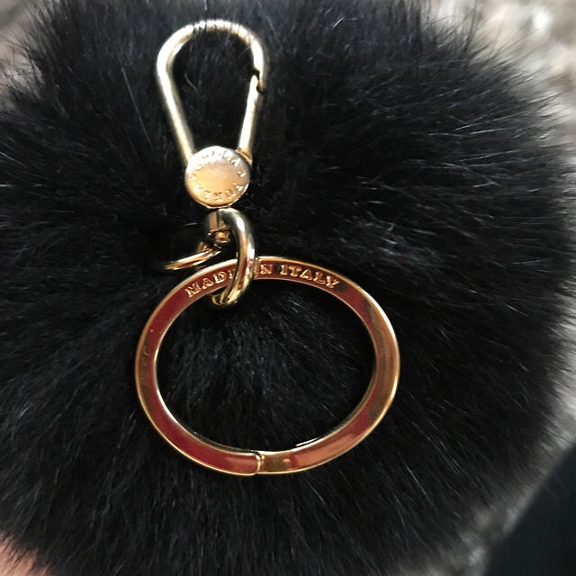 Furla(フルラ)のFURLA❤️キーホルダー❤️ファーチャーム レディースのファッション小物(キーホルダー)の商品写真