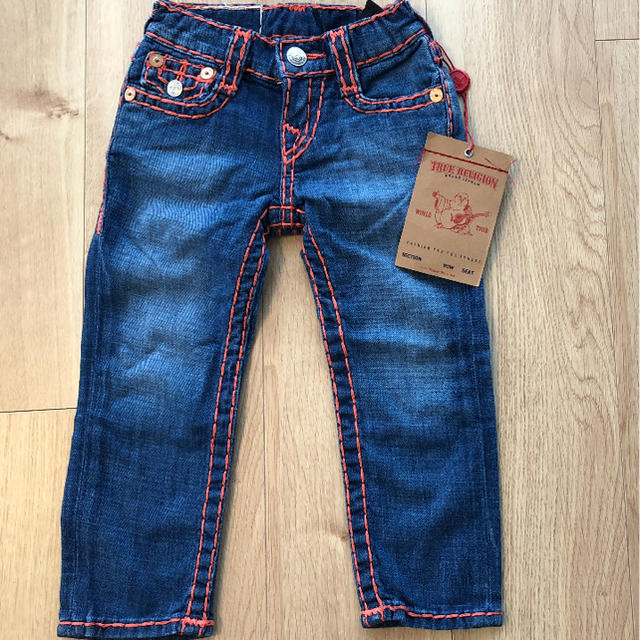 True Religion(トゥルーレリジョン)の【新品】トゥルーキッズジーンズ100㎝ キッズ/ベビー/マタニティのキッズ服女の子用(90cm~)(パンツ/スパッツ)の商品写真