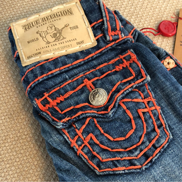 True Religion(トゥルーレリジョン)の【新品】トゥルーキッズジーンズ100㎝ キッズ/ベビー/マタニティのキッズ服女の子用(90cm~)(パンツ/スパッツ)の商品写真