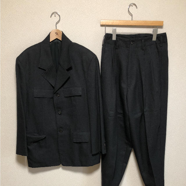 Yohji Yamamoto(ヨウジヤマモト)の専用 メンズのスーツ(セットアップ)の商品写真