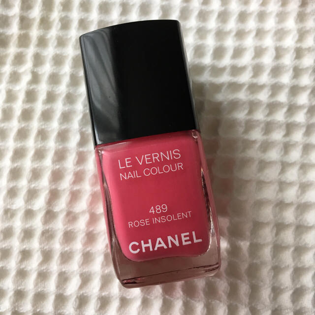 CHANEL(シャネル)のシャネルピンクマニュキア コスメ/美容のネイル(マニキュア)の商品写真