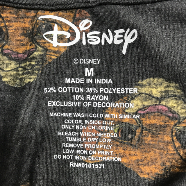 Disney(ディズニー)の【珍品 日本未入荷品 Ｍ１】ライオンキング シンバ 総柄 Tシャツ レディースのトップス(Tシャツ(半袖/袖なし))の商品写真