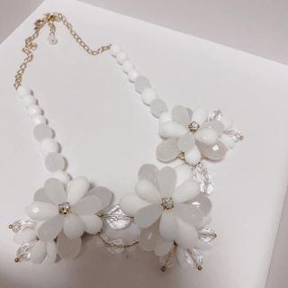 アプワイザーリッシェ(Apuweiser-riche)の新品・未使用♡アプワイザー♡フラワーネックレス(ネックレス)