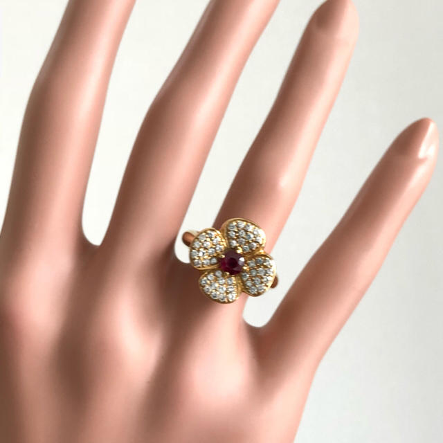 専用 k18 ルビー ダイヤモンド リング 指輪 レディースのアクセサリー(リング(指輪))の商品写真
