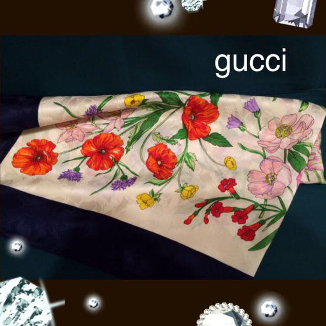 Gucci(グッチ)のGUCCI   シルク100 スカーフ レディースのファッション小物(バンダナ/スカーフ)の商品写真