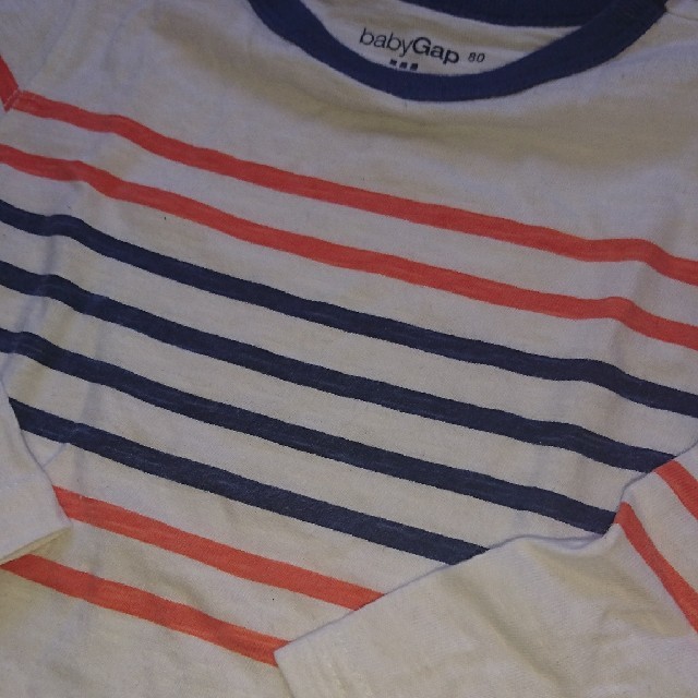 babyGAP(ベビーギャップ)のbabyGap ボーダーロンT 80 キッズ/ベビー/マタニティのベビー服(~85cm)(Ｔシャツ)の商品写真