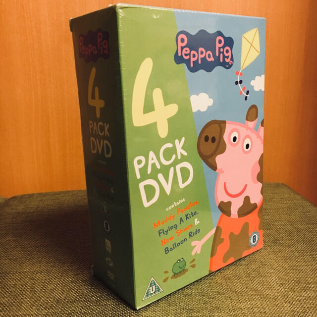 ペッパピッグ DVD 4枚セット 英語 3時間32分収録！ エンタメ/ホビーのDVD/ブルーレイ(キッズ/ファミリー)の商品写真