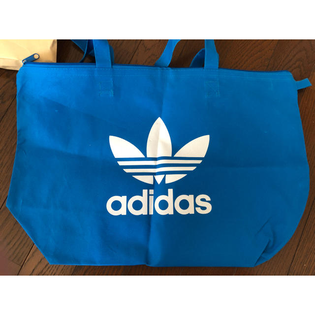 adidas(アディダス)のアディダスオリジナルス トートバッグ  メンズのバッグ(ショルダーバッグ)の商品写真