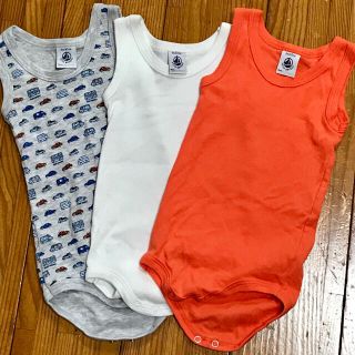 プチバトー(PETIT BATEAU)のPETIT BATEAU ノースリーブ ロンパース 3枚セット(ロンパース)