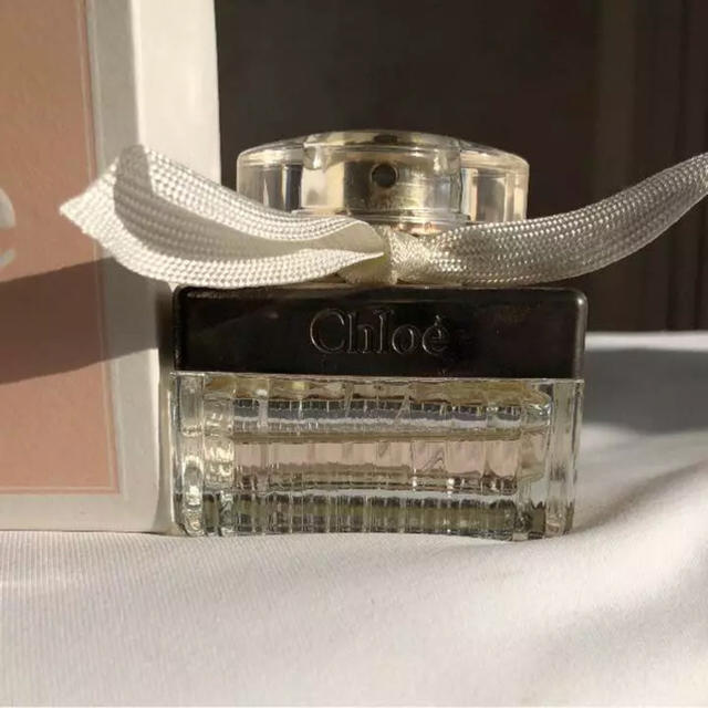 Chloe(クロエ)のクロエ オードトワレ 30ml コスメ/美容の香水(香水(女性用))の商品写真