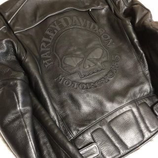 ハーレーダビッドソン(Harley Davidson)のまーちゃん様。専用ハーレー純正スカルライダーレーザージャケット(ライダースジャケット)