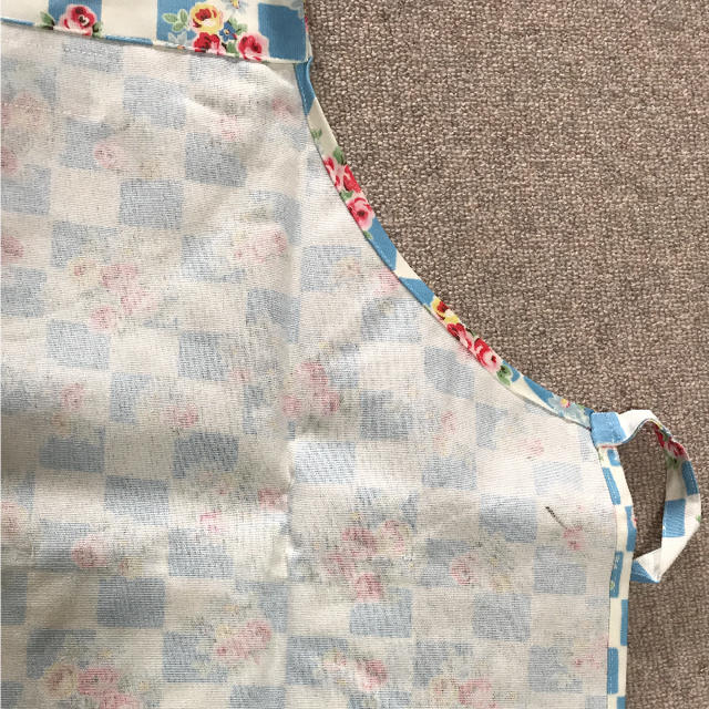 Cath Kidston(キャスキッドソン)の新品★キャスキッドソン エプロン インテリア/住まい/日用品のキッチン/食器(収納/キッチン雑貨)の商品写真