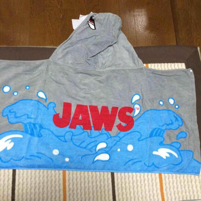  USJ購入  JAWSフード付きタオル その他のその他(その他)の商品写真