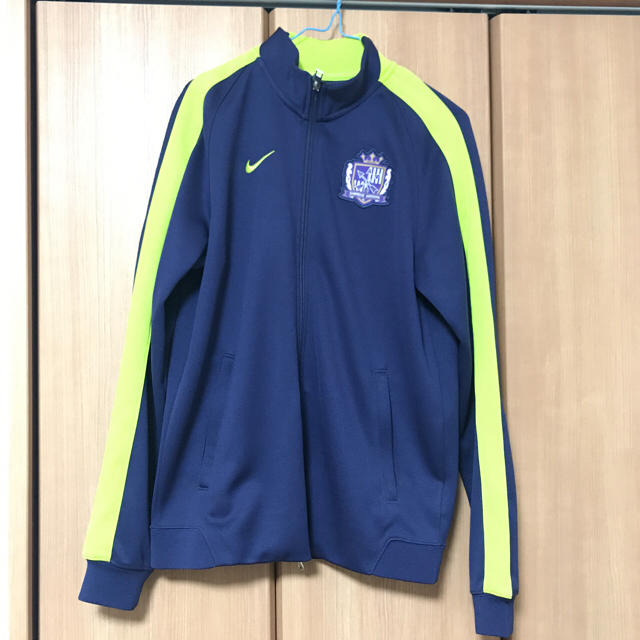 NIKE(ナイキ)のサンフレッチェ広島  関係者  ジャージ 上 メンズのトップス(ジャージ)の商品写真