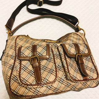 バーバリーブルーレーベル(BURBERRY BLUE LABEL)のバーバリーブルーレーベル★ショルダー★肩掛け★チェック★収納力◎★美品★旅行(ショルダーバッグ)