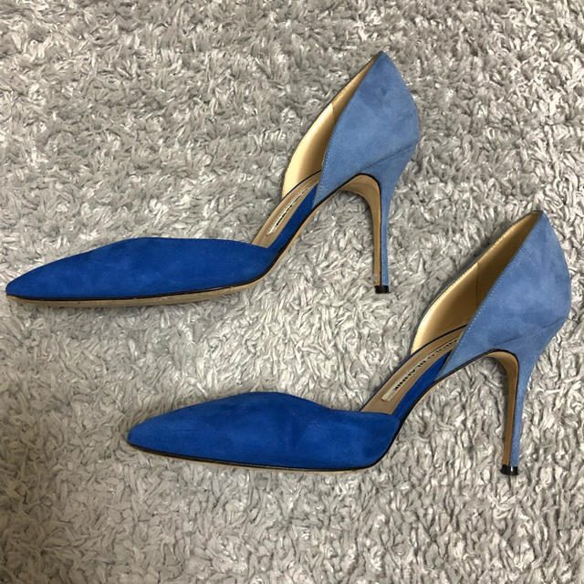 MANOLO BLAHNIK(マノロブラニク)のバイカラー パンプス レディースの靴/シューズ(ハイヒール/パンプス)の商品写真