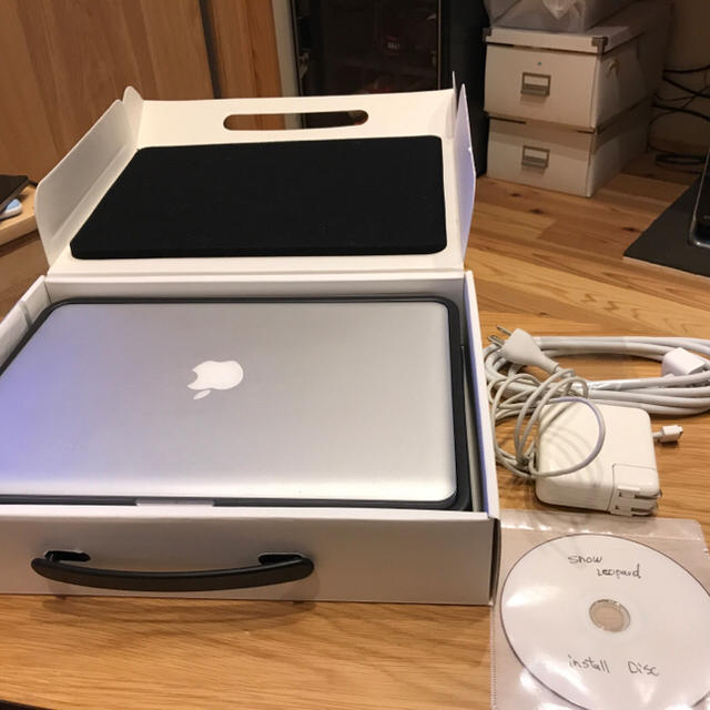 Macbook Late2008 8GB SSD256GB HDD256GB