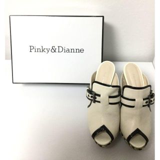 ピンキーアンドダイアン(Pinky&Dianne)の【新品未使用】Pinky&Dianneホワイトサンダル(サンダル)