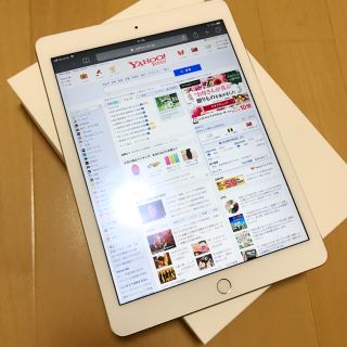 アップル(Apple)の【値下】★美品★ ドコモ iPad Air 2 Wi-fi+Cellular(タブレット)