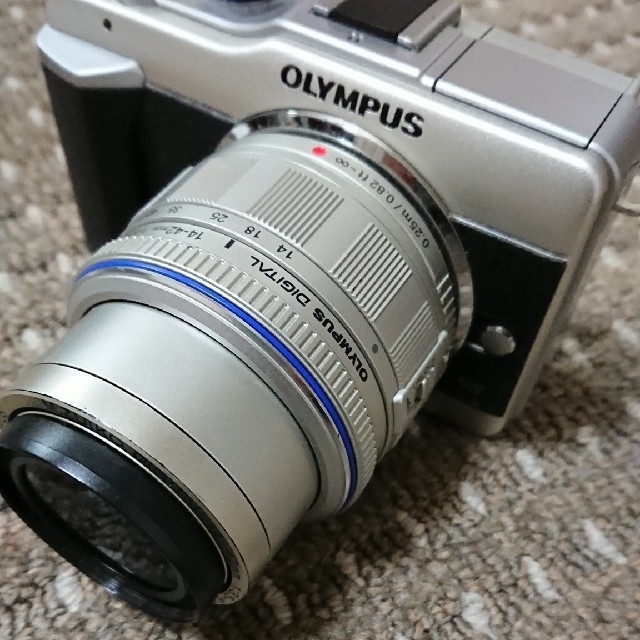 OLYMPUS(オリンパス)のOLYMPUS　pen e-pl1 スマホ/家電/カメラのカメラ(ミラーレス一眼)の商品写真