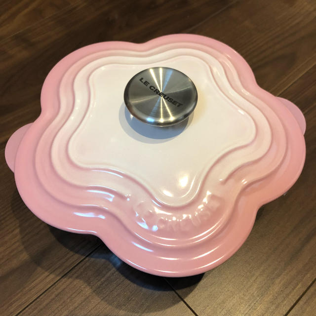 新品 ルクルーゼ ココット フルール ブーケピンク 完売品 大人気新品