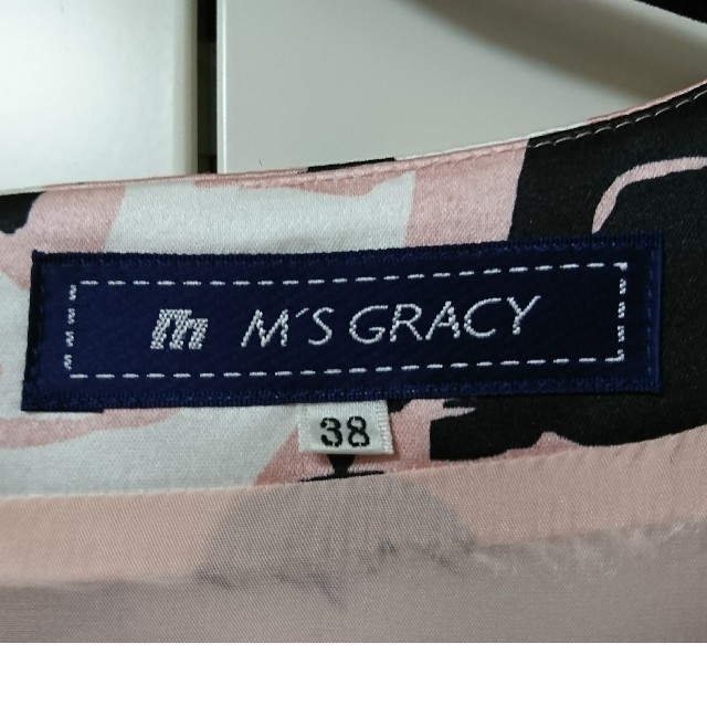 M'S GRACY(エムズグレイシー)のM'S GRACY   エムズグレイシー 38 ピンク 美品 レディースのワンピース(ひざ丈ワンピース)の商品写真