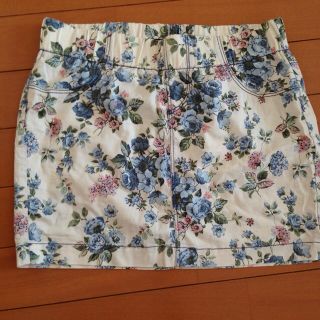 ザラ(ZARA)のZARA花柄タイトミニバンデージスカート(ミニスカート)