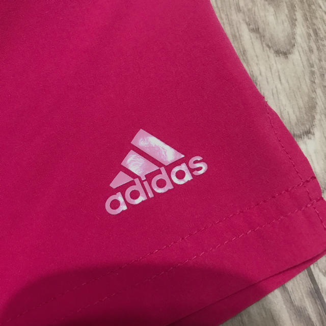 adidas(アディダス)の美品 アディダス 短パン ショートパンツ  レディース Ｌ スポーツ/アウトドアのランニング(ウェア)の商品写真