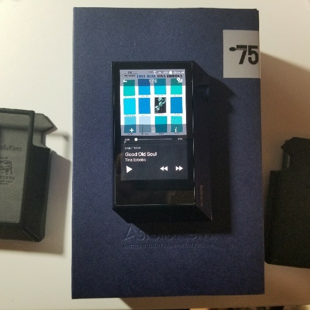 iriver(アイリバー)のAK240 BLUENOTE　期間限定値下げ スマホ/家電/カメラのオーディオ機器(ポータブルプレーヤー)の商品写真