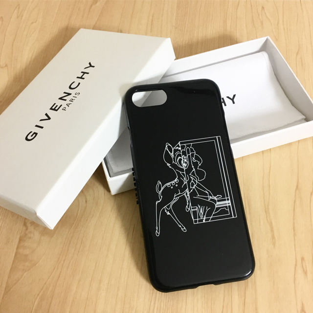 GIVENCHY(ジバンシィ)の正規品givenchy iPhone7カバー ジバンシィバンビスマホケース スマホ/家電/カメラのスマホアクセサリー(iPhoneケース)の商品写真