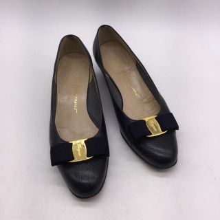 サルヴァトーレフェラガモ(Salvatore Ferragamo)のフェラガモ レザーパンプス(ハイヒール/パンプス)