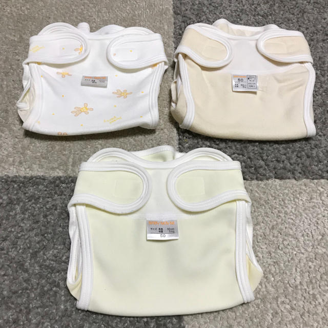 BABY NENNE(ベビーネンネ)のベビーネンネ 布おむつ カバー  50㎝ キッズ/ベビー/マタニティのおむつ/トイレ用品(ベビーおむつカバー)の商品写真